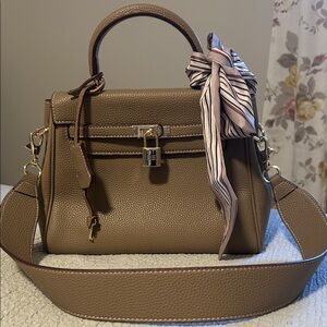Taupe Top-Handle leather bag with Detachable Strap and scarf
